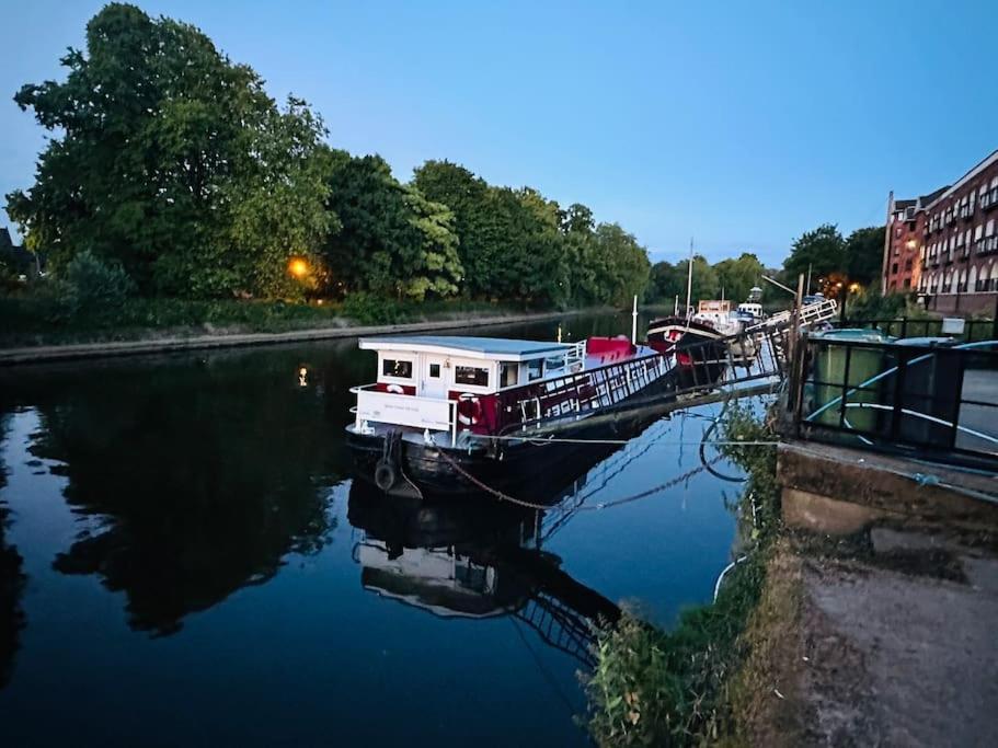 Unique Houseboat Experience I Central City Break York Exteriör bild